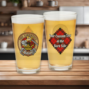 Clan Wallace Wappen über Tartan Glas