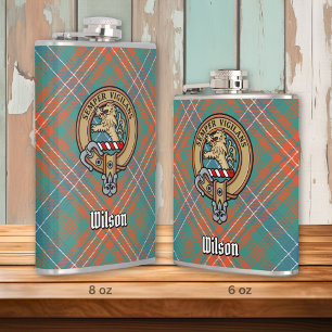 Clan Wilson Wappen über antikes Tartan Flachmann