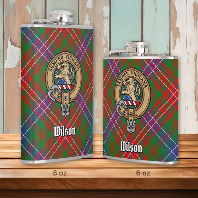 Clan Wilson Wappen über das moderne Tartan Flachmann (Von Creator hochgeladen)