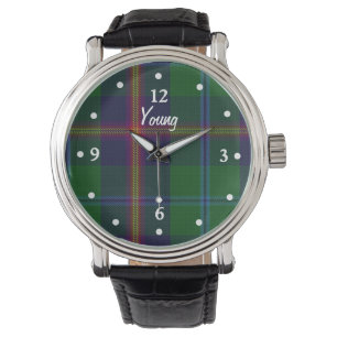 Clan Young Tartan Kariert gegenüber einer benutzer Armbanduhr