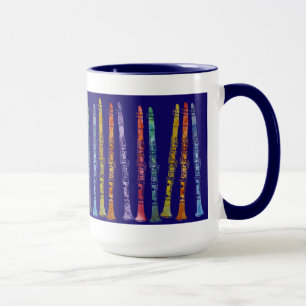 Clarinet-Zeichenstifte auf Blau Tasse