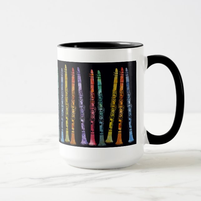 Clarinet-Zeichenstifte auf Schwarzem Tasse (Rechts)