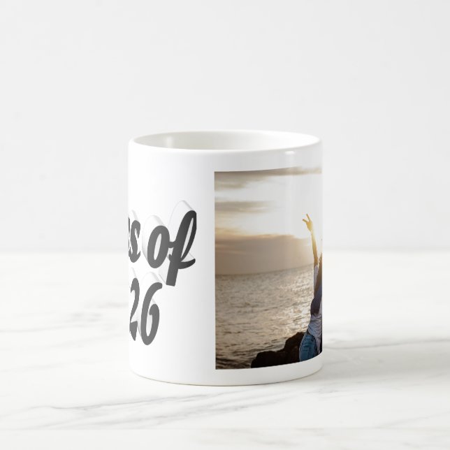 Class of 2026 black text graduation photo  kaffeetasse (Mittel)