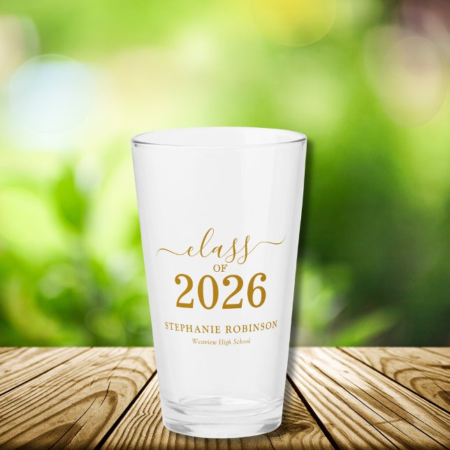Class of 2026 Gold Script Typography Graduation  Glas (Von Creator hochgeladen)