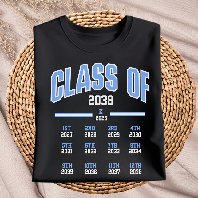 Class of 2038 First Day Of Kindergarten Milestone T-Shirt (Von Creator hochgeladen)