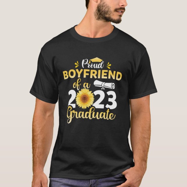 Class Of 23 Graduate Sunflower Proud Boyfriend Of  T-Shirt (Vorderseite)