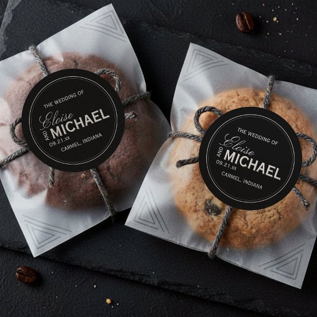 Classic Black Calligraphy Formal Wedding Runder Aufkleber (Accent your formal affair with this Classic Black Calligraphy Formal Wedding Classic Round Sticker!)