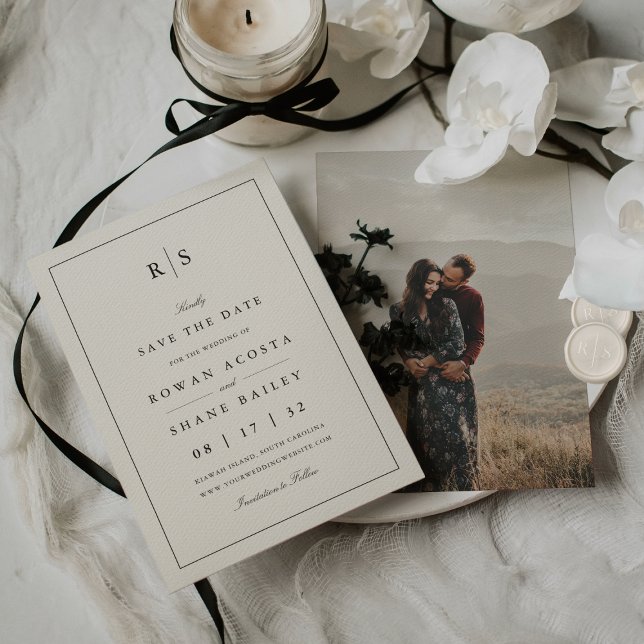 Classic Black & Ecru Monogram Foto Save The Date (Von Creator hochgeladen)