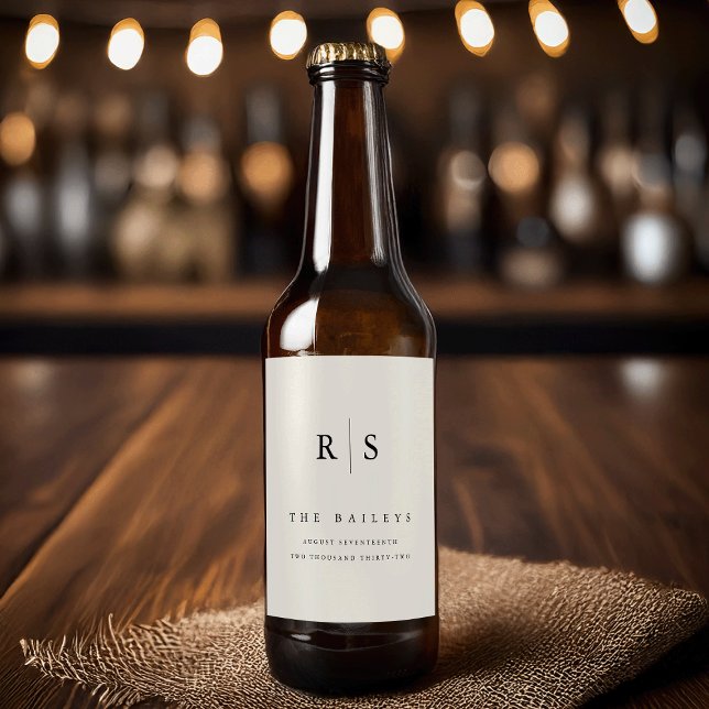 Classic Black & Ecru Monogram Wedding Bierflaschenetikett (Von Creator hochgeladen)