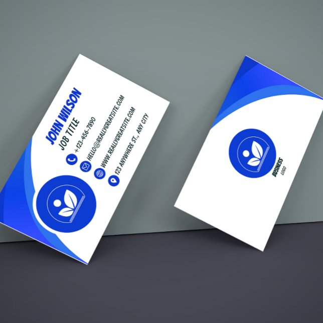 Classic Blue and White Modern Business Card Visitenkarte (Von Creator hochgeladen)