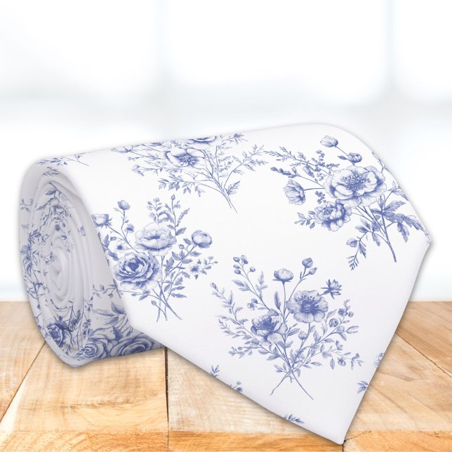 Classic Blue Flowers Pattern French blue toile Krawatte (Close up)