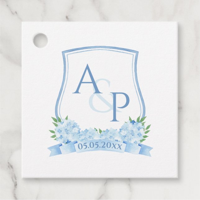 Classic Blue Hydrangeas Monogram Wedding Wappen Geschenkanhänger (Vorderseite)
