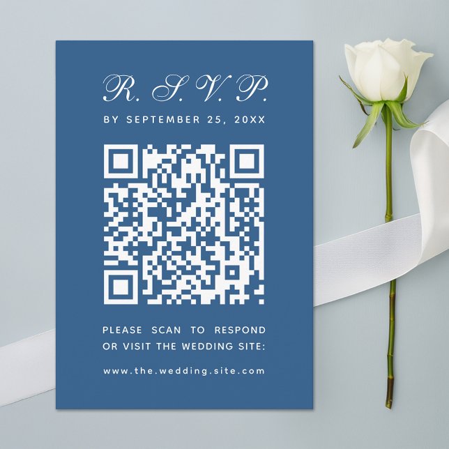 Classic Blue QR Code Einfache Kalligrafie Hochzeit RSVP Karte (Von Creator hochgeladen)