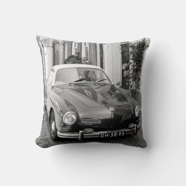 Classic Car Karmann Ghia B&W Kissen (Vorderseite)