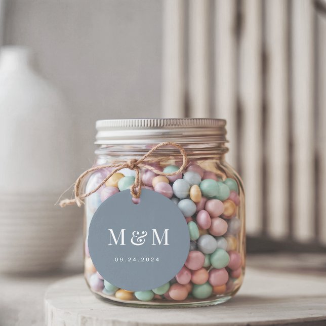 Classic Dusty Blue Monogram Typography Wedding Geschenkanhänger (Von Creator hochgeladen)