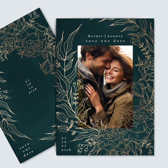 Classic Elegant Emerald Green Gold Elegante Wreath Save The Date (Von Creator hochgeladen)