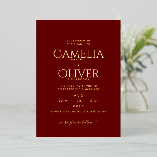 Classic GOLD FOIL Text Burgundy Wedding Elegant Folieneinladung (Stehend vorne)