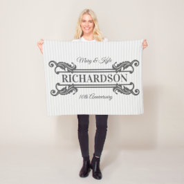 Classic Gray Acanthus Leaf Monogram Eleganter Stre Fleecedecke