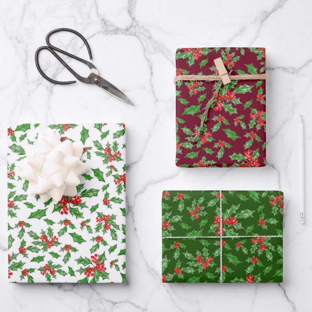 Classic Green and Red Christmas Holly Pattern Geschenkpapier Set (Vorderseite)