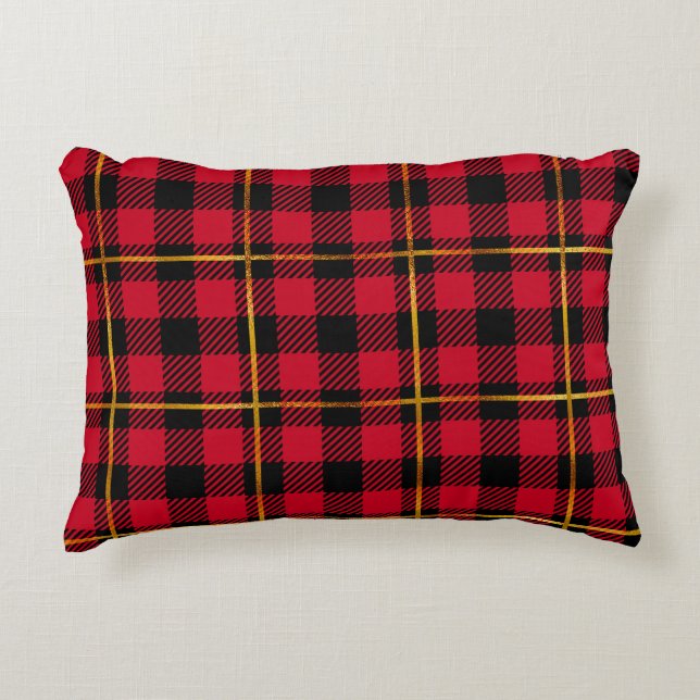Classic Holiday Plaid – Cozy Christmas Pillow  Dekokissen (Vorderseite)