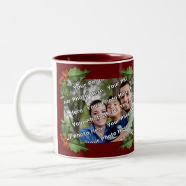 Classic Holly Border Christmas Photo Mug Zweifarbige Tasse
