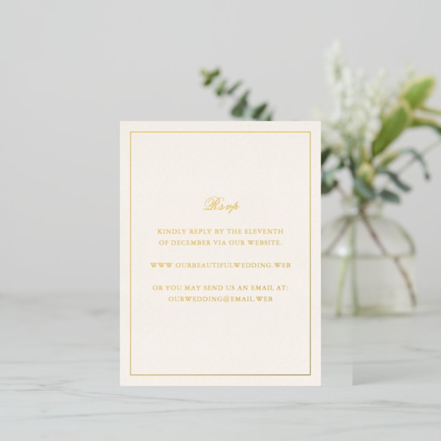 Classic Ivory Timeless Wedding Foil RSVP Card Folie Einladungspostkarte (Stehend vorne)