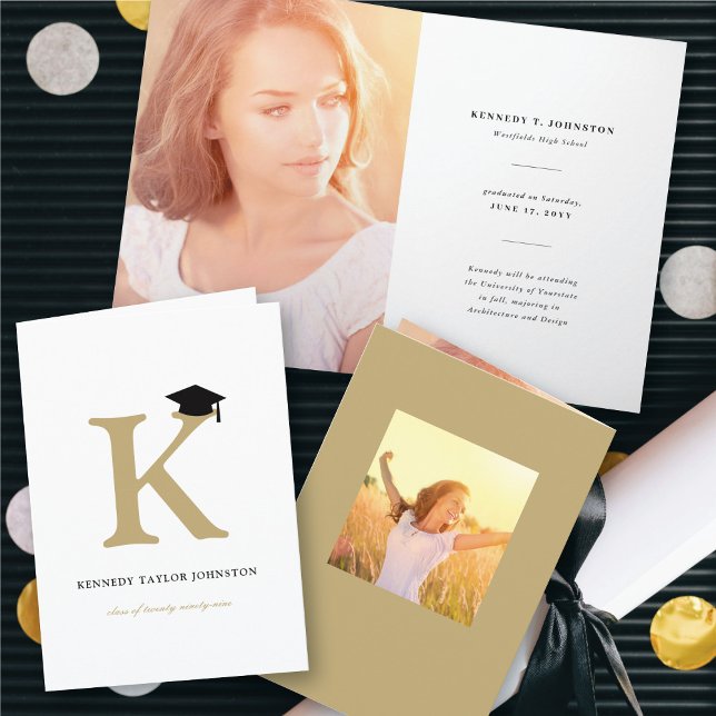 Classic Monogram Alphabet Einfaches Foto Abschluss Ankündigung (Classic Monogram Alphabet Simple Photo Graduation Announcement Fold Card @ zazzle.com/color_therapy)