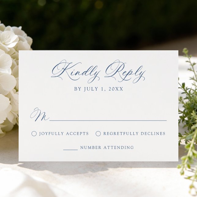 Classic Navy Blue Calligraphy Wedding RSVP Karte (Von Creator hochgeladen)
