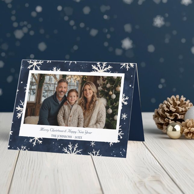 Classic Navy Snowflake Weihnachts-Foto Feiertagskarte (Classic Navy Snowflake Christmas Photo Holiday Card)