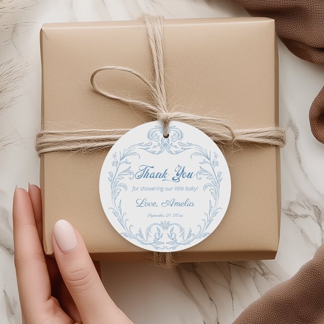 Classic Periwinkle Baroque Filigree Babydusche Geschenkanhänger (Von Creator hochgeladen)