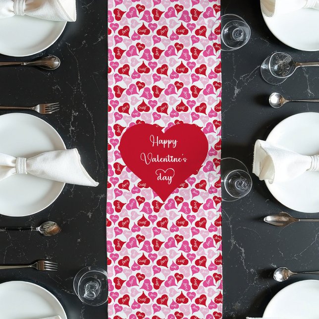 Classic Red Hearts Table Runner Love Gift Großer Tischläufer (Classic Red Hearts Table Runner Love Gift)