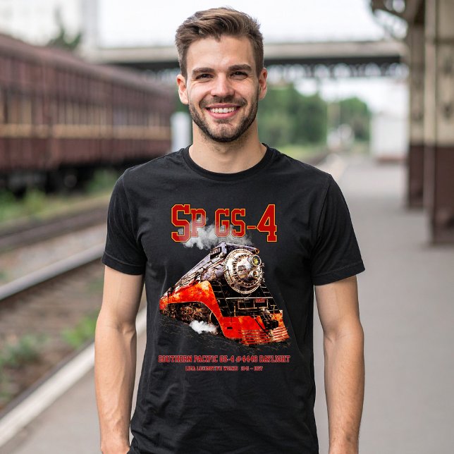 Classic Southern Pacific GS-4 Steam Locomotive T-Shirt (Southern Pacific GS-4 Daylight Steam Locomotive. Mens Basic T-Shirt)