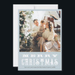 Classic Winter Animals Blue Family Weihnachten<br><div class="desc">Diese klassische Frohe Weihnachtskarte weist ein niedliches Wintertiermuster auf,  mit Pinguinen,  Siegeln und Eisbären,  und Platz,  oder man fügt ein Foto und seinen Familiennamen in skurriler Typografie hinzu.</div>