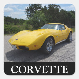 Classic Yellow 1973 Corvette Quadratischer Aufkleber