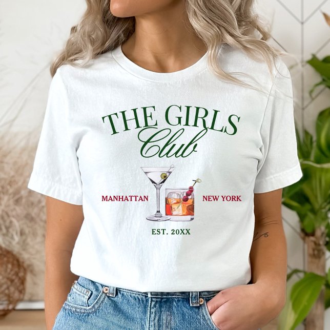 Classy Cocktails Red & Green Girl's Club T-Shirt (Von Creator hochgeladen)