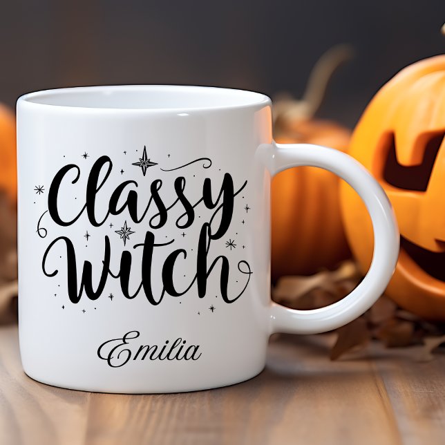 Classy Hexe Halloween Name Schwarze Typografie Kaffeetasse (Von Creator hochgeladen)