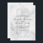 Classy White Marble Moderne Script Hochzeit Save The Date<br><div class="desc">Minimalistisch Modernes SkriptWedding Save the Date zeigt den Namen von Braut und Bräutigam in grauem,  modernem Script Schriftart und Details in grau serifenweise Schriftart mit großem Datum in hellgrau als Hintergrund auf weißem Marmor Hintergrund.</div>