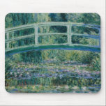 Claude Monets Water Lilies und Japanische Brücke Mousepad<br><div class="desc">1899. Claude Monet (14. November 1840 - 5. Dezember 1926) war Gründer des französischen impressionistischen Gemäldes und der konsequenteste und produktivste Praktizierer der Philosophie der Bewegung,  seine Wahrnehmungen vor der Natur zu äußern,  insbesondere was die Landschaftsmalerei im Freien (Pfleinluft) betrifft.</div>