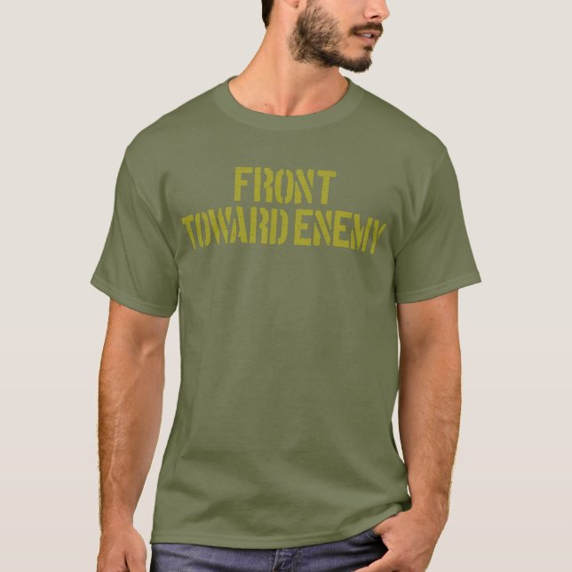 Claymore Mine Front gegen Feind Claymore Mine T-Shirt (Vorderseite)