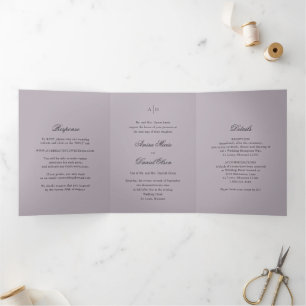 Clean Dusty Lilac Classic Wedding Dreifach Gefaltete Einladung