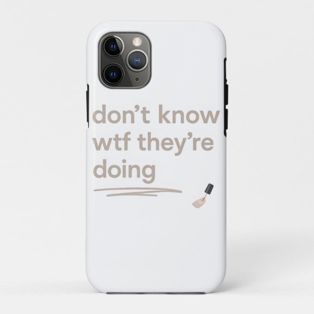 Clean Girl Chaos – Skincare Delulu Vibes Quote Case-Mate iPhone Hülle (Rückseite)