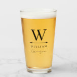 Clean Timeless Monogram Trauzeuge Glas<br><div class="desc">Mit Monogramm Bierglas für Ihren Trauzeuge mit seinem ersten Auftritt in einem einfachen,  minimalistischen Design und seiner Rolle in der Hochzeitsfeier in einem lässigen Drehbuch.</div>