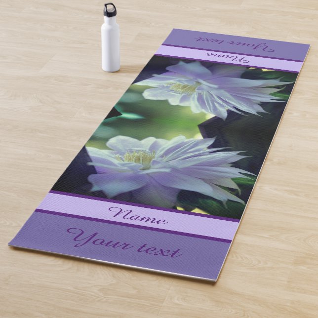 Clematis Blume in Trellis Personalisiert Yogamatte (Beispiel)