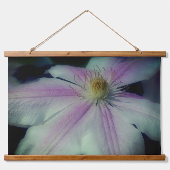 Clematis Blume Petals Up Nah Wandteppich Mit Holzrahmen (Vorne)