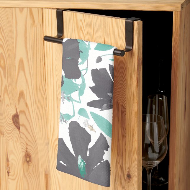 Clematis Vine Floral Grau Aquamarine Wasserfarbe Geschirrtuch (Clematis Vine Floral Gray Teal Watercolor Kitchen Towel from Studio Posies.)