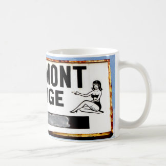 Clermont Lounge, Atlanta, Georgia, Tasse Spayed