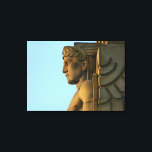 Cleveland B/W Art Deco Wrapped Canvas Leinwanddruck<br><div class="desc">Dieses ikonische Bild ist eines der Art Deco Bridge Guardians. Dieses Bild wird in sepia,  schwarz und weiß oder Farbe angezeigt und kann Text hinzufügen,  um das Kunstwerk zu personalisieren.Dieses Element kommt in verschiedenen Größen bis zu mittlerer Größe - über die mittlere Größe hinaus,  kann das Bild verschwommen sein.</div>