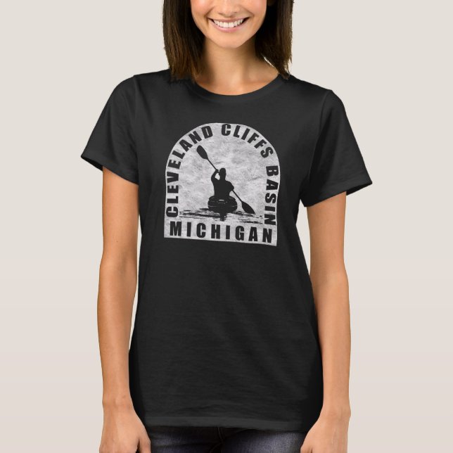 Cleveland Cliffs Basin Kayaking Michigan T-Shirt (Vorderseite)