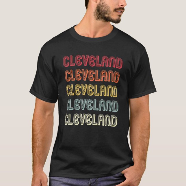 CLEVELAND Geschenkname Funny Retro Vintag Birthda T-Shirt (Vorderseite)