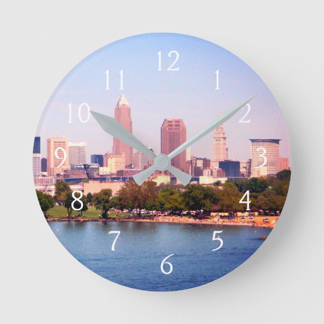 Cleveland Lakeview Runde Wanduhr (Vorderseite)